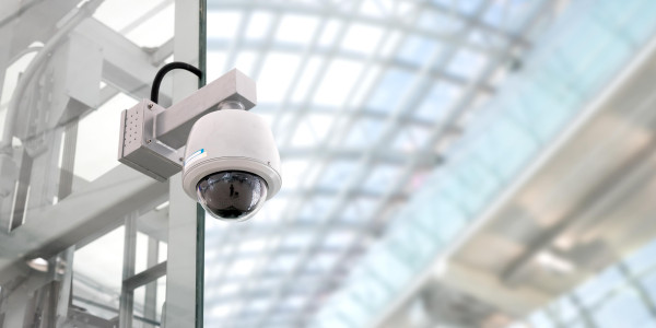 Reformas Integrales de Tiendas y Locales  Comerciales en Fuenlabrada · Instalación Sistemas de Seguridad y Videovigilancia